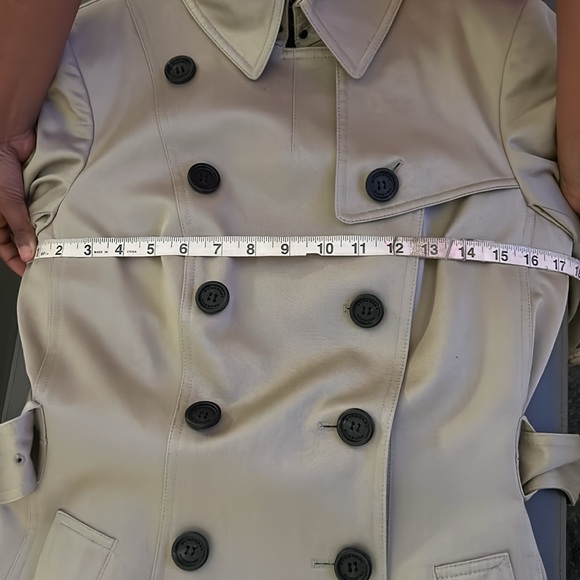 Authentic Burberry Chelsea Mid Length Trench - Picture 15 of 16